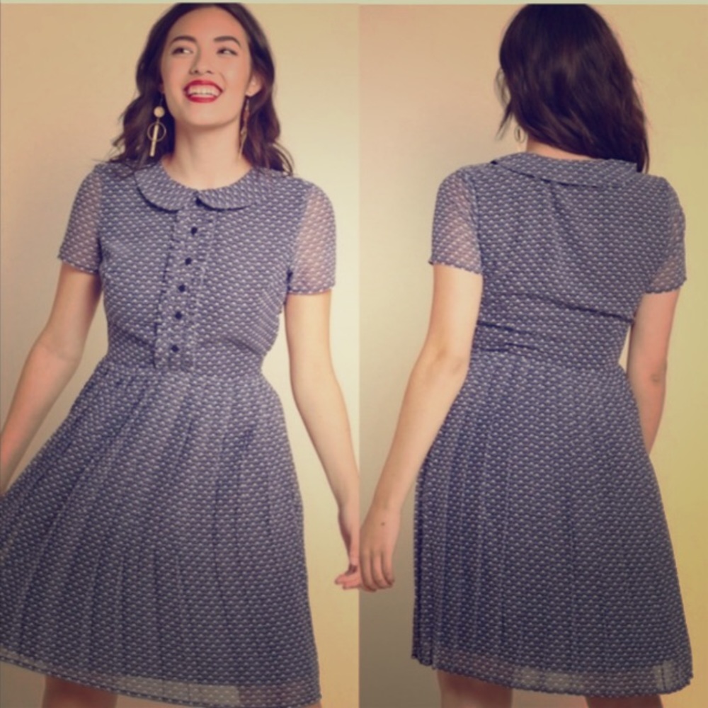 ModCloth Fan Dress With Peter Pan Collar - Reposh